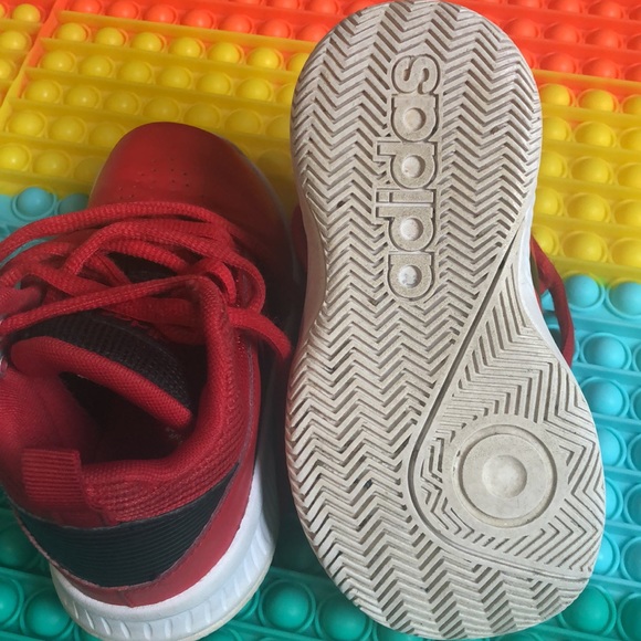 ADIDAS - Picture 6 of 9